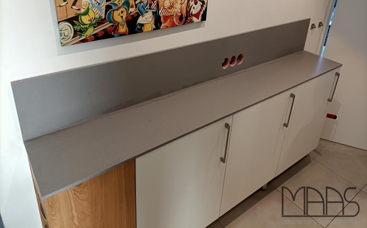 Aufmaß, Lieferung und Montage - Dormagen 4003 Sleek Concrete Caesarstone Abdeckplatte und Rückwand Aufmaß, Lieferung und Montage - Dormagen 4003 Sleek Concrete Caesarstone Abdeckplatte und Rückwand