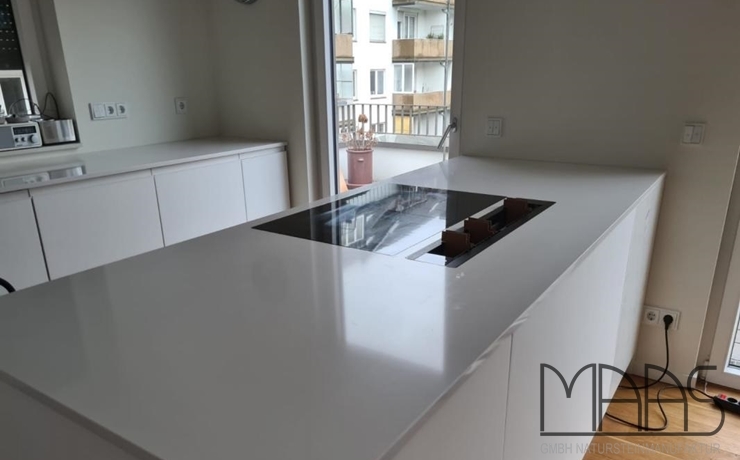 Düsseldorf Iconic White Silestone Arbeitsplatten