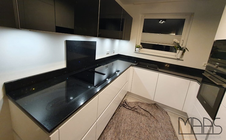 Aufmaß, Lieferung und Montage - Gelsenkirchen Negro Stellar Silestone Arbeitsplatten