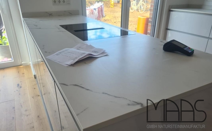 Giesen Kairos Dekton Arbeitsplatten und Wischleisten