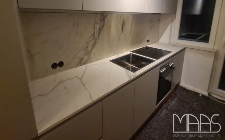 Hamburg Statuario Marazzi Arbeitsplatten und Rückwände