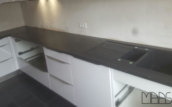 Aufmaß, Lieferung und Montage - Hannover Devil Black Granit Arbeitsplatten und Wischleiste Aufmaß, Lieferung und Montage - Hannover Devil Black Granit Arbeitsplatten und Wischleiste