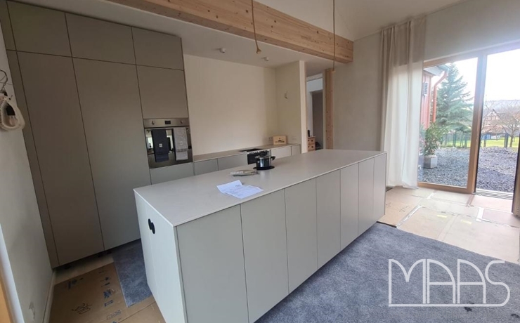 Heilbad Heiligenstadt Trani Ivory CTX - Basic Keramik Arbeitsplatten