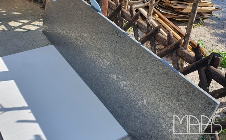 Lieferung - Hochheim am Main Steel Grey Granit Abdeckplatte