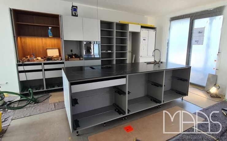 Koblenz Dark Marquina Keramik SapienStone Arbeitsplatte