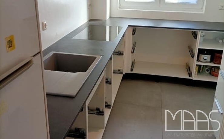 Aufmaß, Lieferung und Montage - Köln Eter Dekton Arbeitsplatten