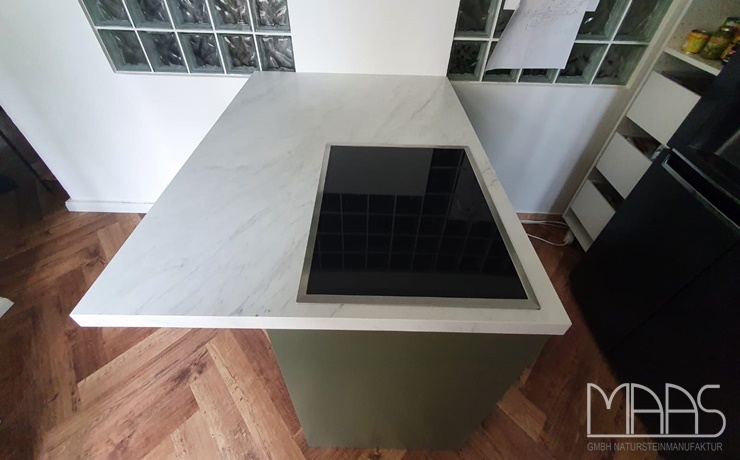 Köln IKEA Küche mit Glem White Porcelanosa Arbeitsplatten und Wischleisten
