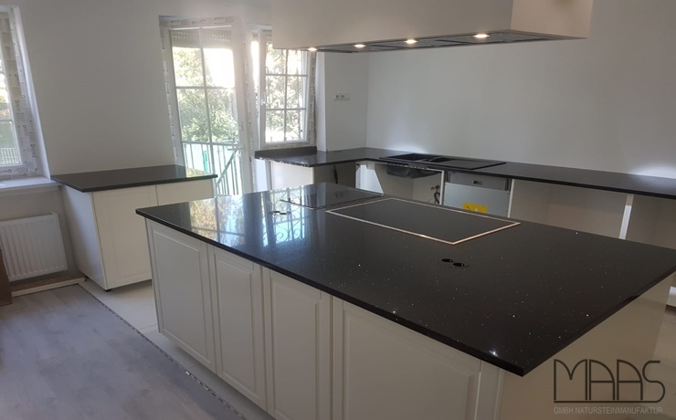 Köln IKEA Küche mit Negro Stellar Silestone Arbeitsplatten