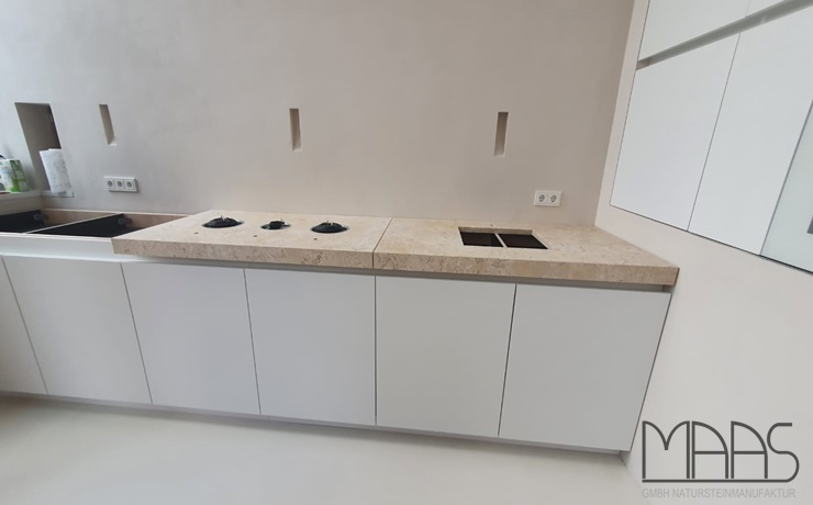 Köln Kehlheimer Auerkalk beige Naturstein Arbeitsplatten