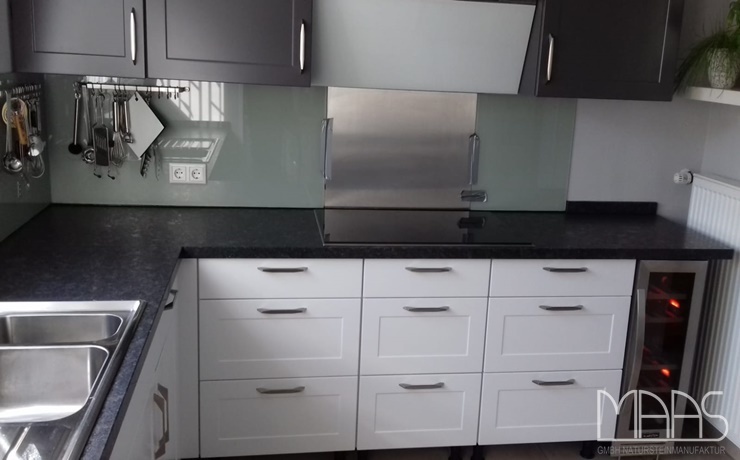 Leverkusen Steel Grey Granit Arbeitsplatten