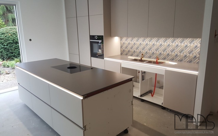 Aufmaß, Lieferung und Montage - Merseburg Cemento Spa Silestone Arbeitsplatten