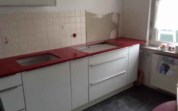 Lieferung - Mühlhausen Rosso Monza Silestone Küchenarbeitsplatte