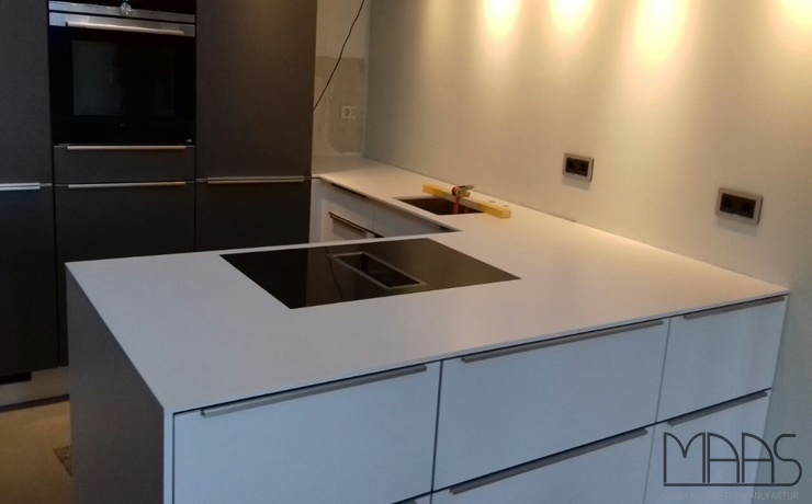 Aufmaß, Lieferung und Montage - Nürtingen Blanco Zeus Extreme Silestone Arbeitsplatten