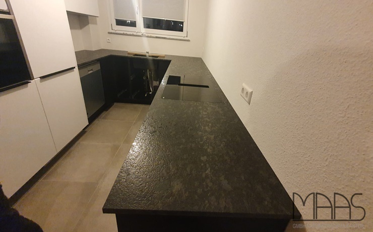 Aufmaß, Lieferung und Montage - Nürtingen IKEA Küche mit Steel Grey Granit Arbeitsplatten