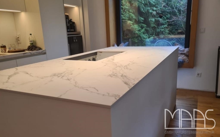 Oerlinghausen Aura 15 Dekton Arbeitsplatte