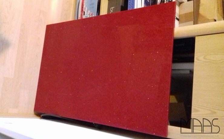 Lieferung - Puchheim Ruby Reflections Caesarstone Tischplatte