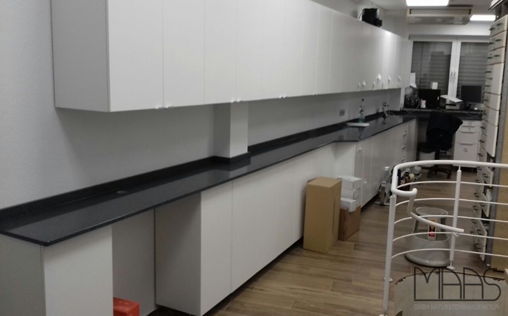 Aufmaß, Lieferung und Montage - Pulheim IKEA Küche mit Padang Dunkelgrau TG 36 Granit Arbeitsplatten 