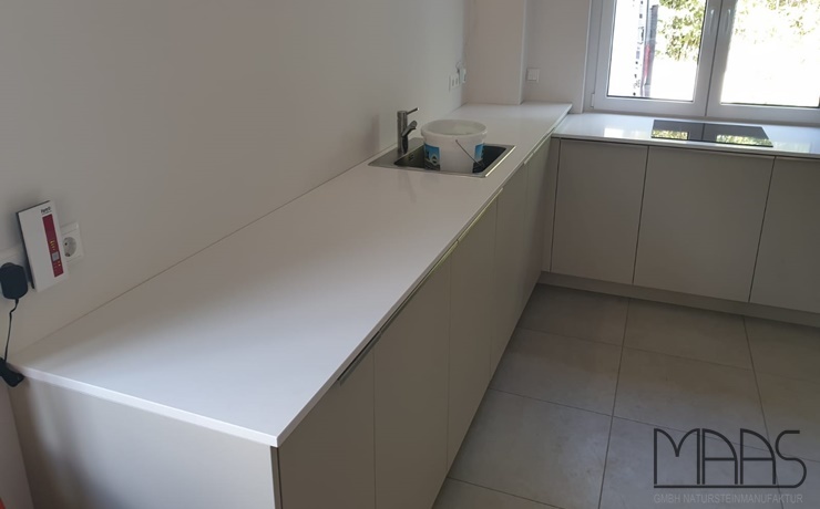 Aufmaß, Lieferung und Montage - Sprockhövel 2141 Snow Caesarstone Arbeitsplatten