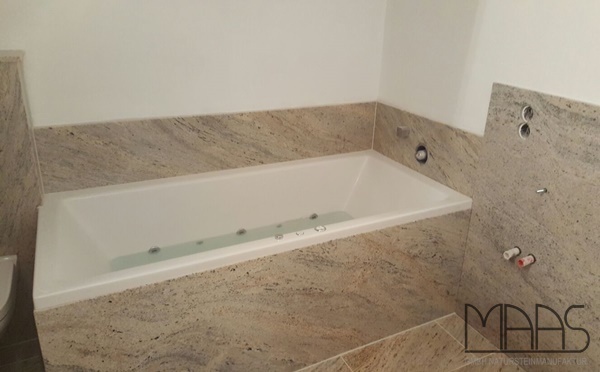 Stuttgart Cielo White Granitplatten im Badezimmer