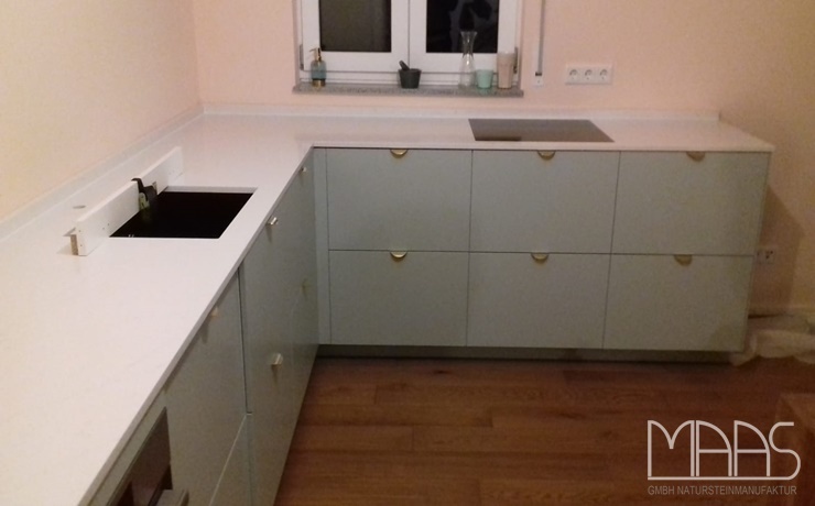 Unterhaching IKEA Küche mit Eternal Statuario Silestone Arbeitsplatten