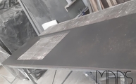 Produktion - Ausschnitt in der Kelya Dekton Arbeitsplatte