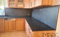 Kelya Dekton Arbeitsplatten und Rückwände in Aachen montiert