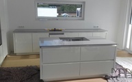 Montage in Ahrensburg der Kensho Silestone Arbeitsplatten