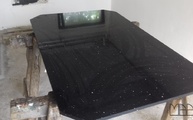 Lieferung in Altenburg der Negro Stellar Silestone Tischplatte 