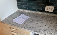 Meera White Granit Arbeitsplatte in 3 cm