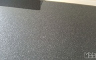 Granit Devil Black mit polierter Oberfläche und 3,0 cm Stärke