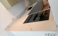 Moderne Küche in Bad Homburg mit Calacatta Oro Venato Laminam Arbeitsplatten