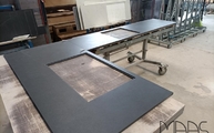 Produktion - Ausschnitte in den Eter Dekton Arbeitsplatten