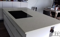 Kücheninsel mit Bianco Perlino Marmor Arbeitsplatte
