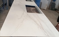 Produktion -  Rem Dekton Arbeitsplatte mit Ausschnitten