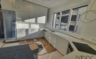 Montage in Berlin der Ariel Silestone Arbeitsplatten