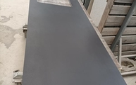 Produktion -  Domoos Dekton Arbeitsplatte mit Ausschnitt
