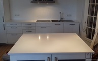 Polierte Iconic White Silestone Arbeitsplatten