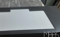 Ausschnitt in der Cinder Craze Silestone Waschtischplatte