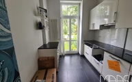 Küche in Bonn mit Assoluto Black Extra Granit Arbeitsplatten