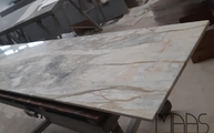 Produktion - Polierte Calacatta Manhatten Marmorplatte
