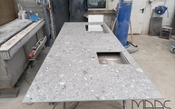 Produktion - Ausschnitte in der Ceppo di Gre Marazzi Arbeitsplatte