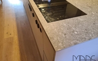 Ceppo di Gre Marazzi Arbeitsplatte mit Ceranfeld