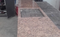 Granit Arbeitsplatte Giallo Veneziano mit Aufbauausschnitt