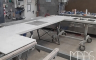 Produktion - Ausschnitte in den Lagoon Silestone Arbeitsplatten