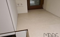 Ausklinkungen in der Limestone Ivory Marazzi Arbeitsplatte