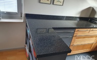 Erwiterung der Küchenarbeitsplatten mit einer Nero Impala Granit Arbeitsplatte 