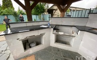 Coffee Brown Granit Arbeitsplatten und Abdeckplatten in der Außenküche montiert