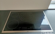 Ceranfeld in der Granit Black Marazzi Arbeitsplatte