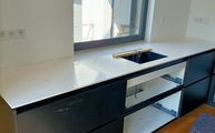 Küche in Brühl mit Ethereal Glow Silestone Arbeitsplatten