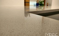 Polierte Caesarstone Blanco Norte Arbeitsplatten